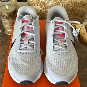 Nike Women's Journey Run